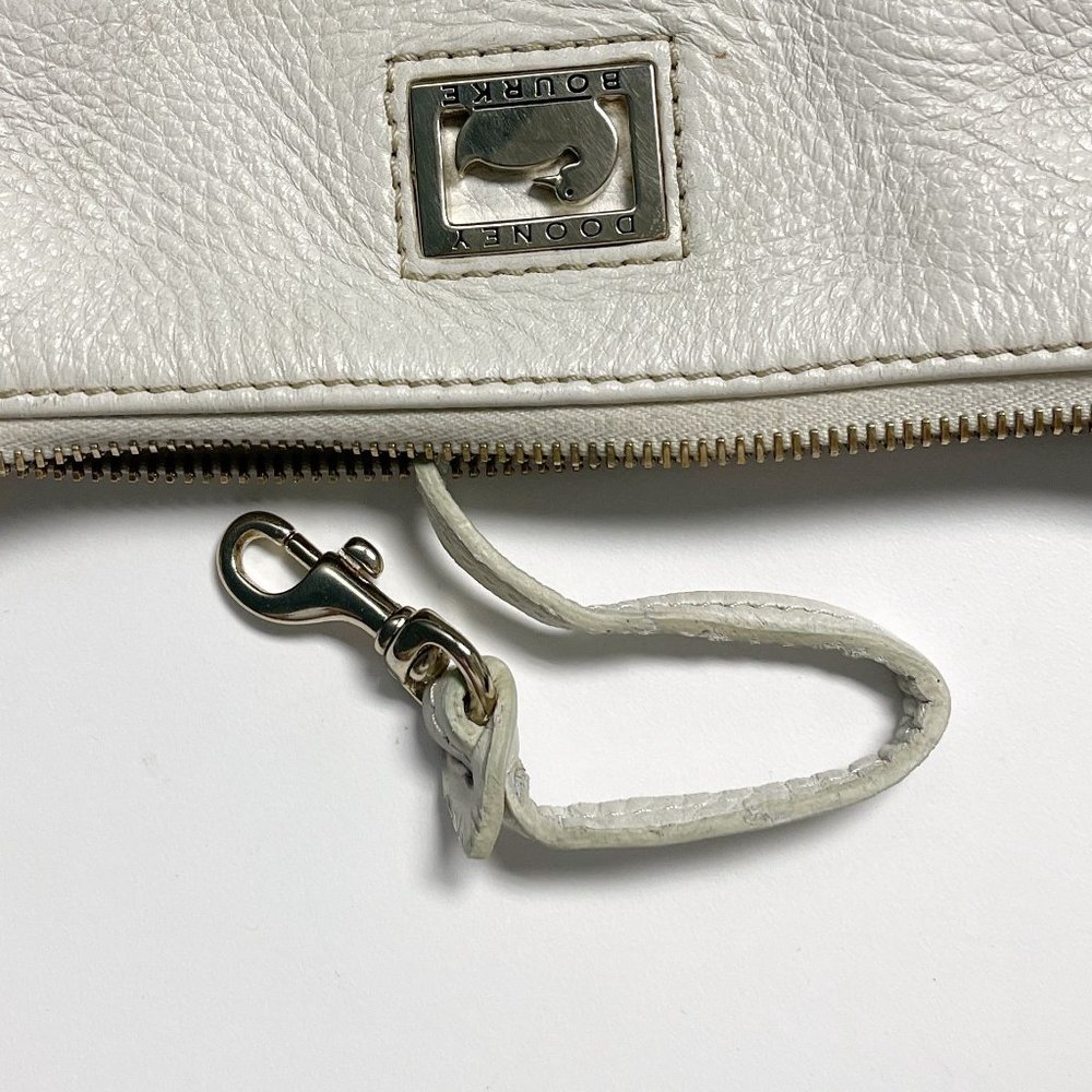 Vintage Dooney & Bourke White Leather Crossbody - Picture 4 of 12